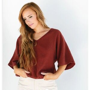 SUUNDAY Gauze V Neck Dolman Sleeve Cropped Top Burgundy Red Bubble Hem Size M‎
